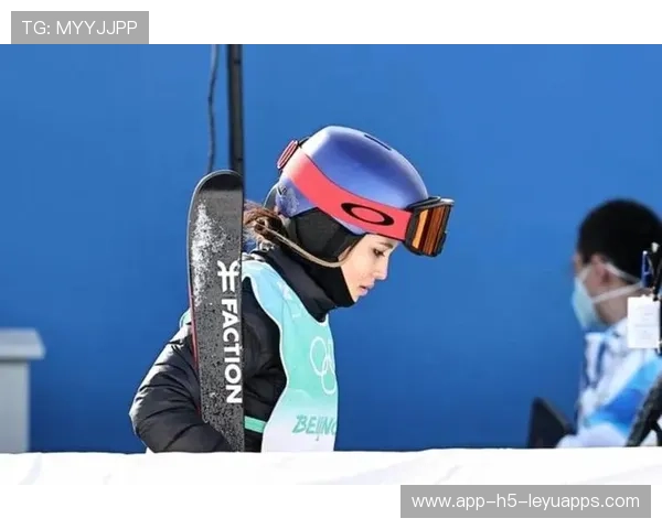 谷爱凌米兰赛道预赛高分,尝试更高难度空翻 谷爱凌米兰赛道预赛高分,尝试更高难度空翻