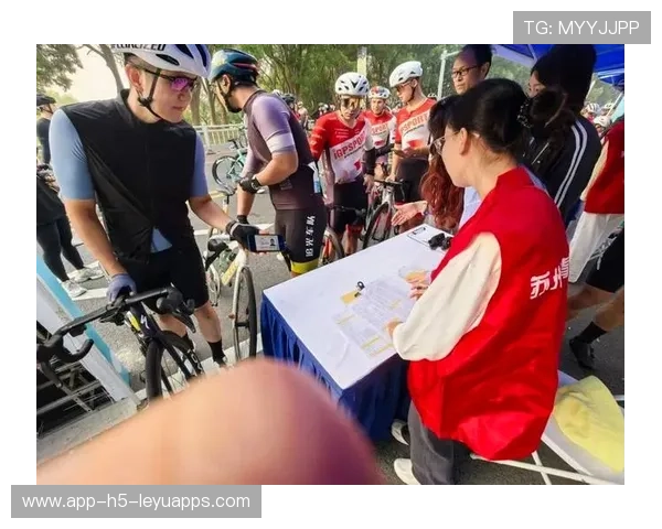 世界自行车山地赛赛后志愿者纪念品发放完毕，自行车大赛志愿者做什么